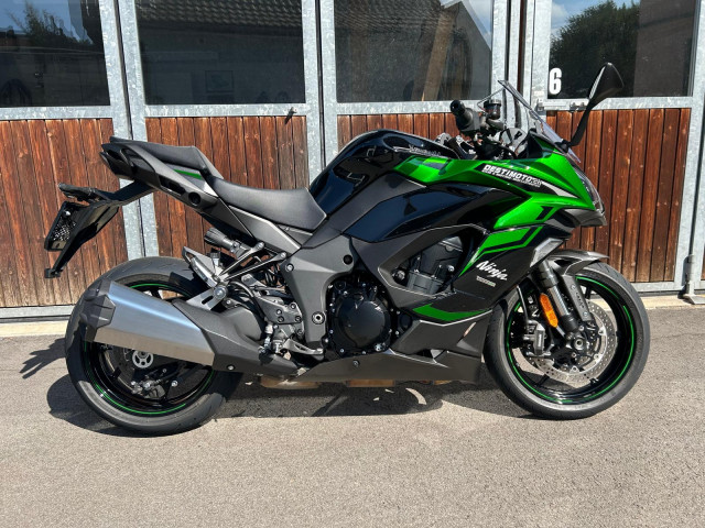 KAWASAKI Ninja 1000 SX Touring Vorführfahrzeug