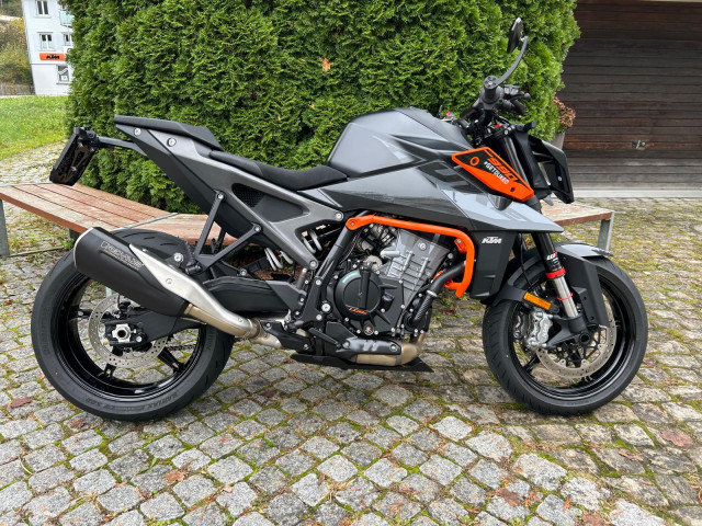 KTM 990 Duke Naked Demo vehicle