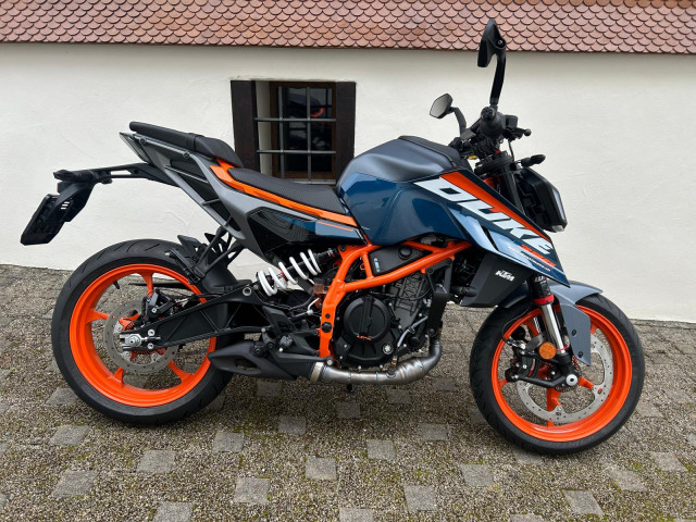 KTM 390 Duke, Naked, Vorführfahrzeug, CHF 5'800.-