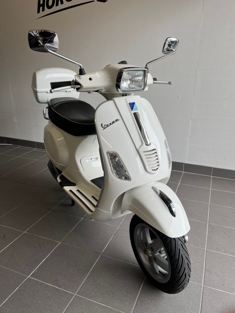 PIAGGIO Vespa LXS 125 Roller Occasion