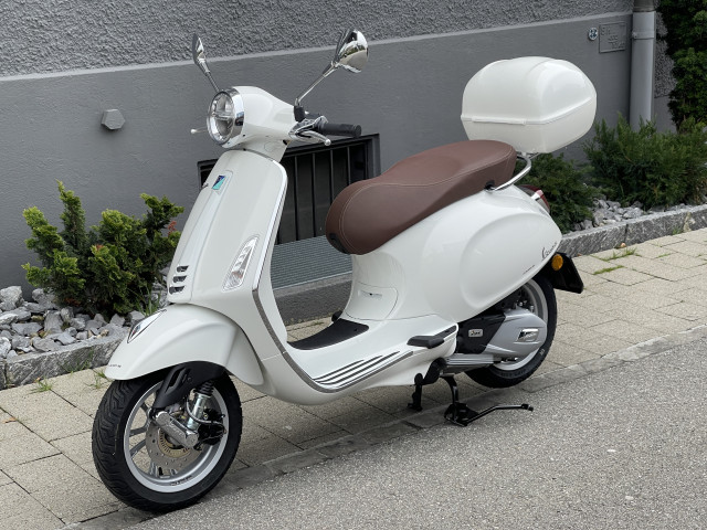 PIAGGIO Vespa Primavera 125 Roller Neufahrzeug