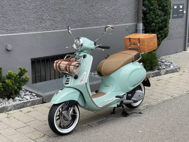 PIAGGIO Vespa Primavera 125 Scooter Moto neuve