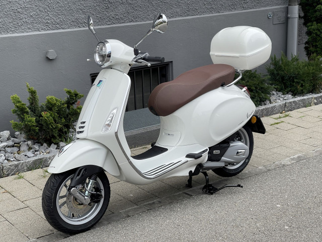 PIAGGIO Vespa Primavera 125 Roller Neufahrzeug