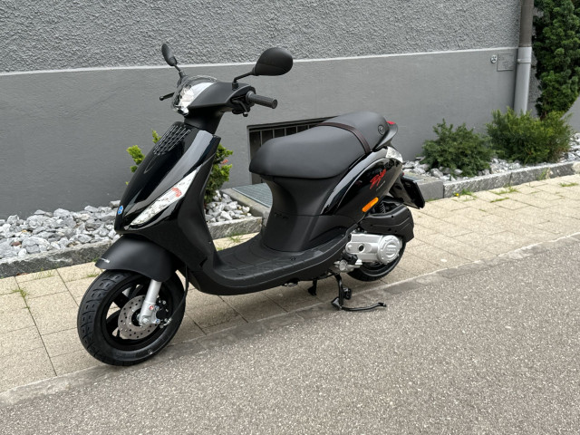 PIAGGIO Zip 50 Roller Neufahrzeug