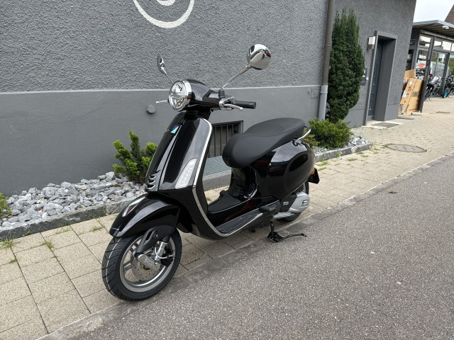 PIAGGIO Vespa Primavera 125 Scooter Moto nuova