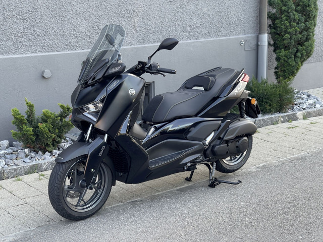 YAMAHA X-Max 125 Tech Max Roller Neufahrzeug