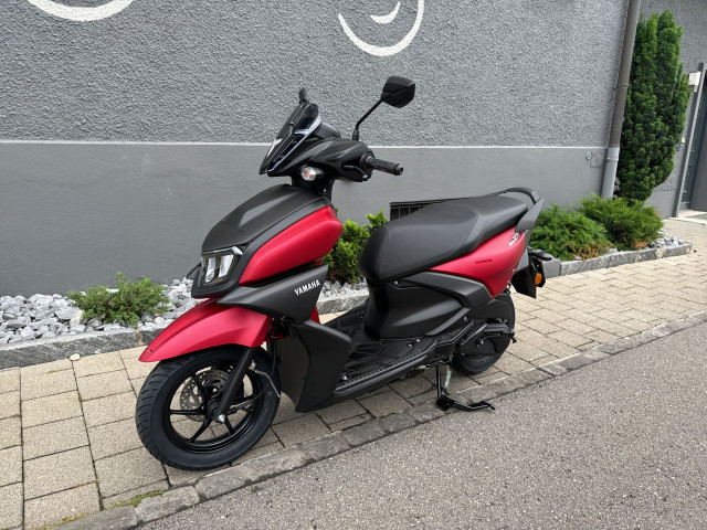 YAMAHA LCG 125 RayZR Scooter New vehicle