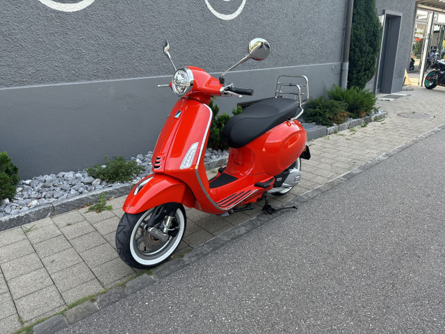 PIAGGIO Vespa Primavera 125 Roller Neufahrzeug