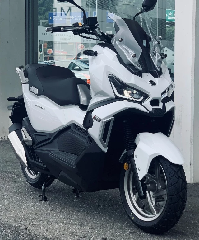 SYM ADX 125 Scooter Moto nuova