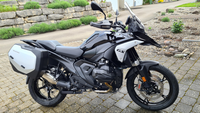 BMW R 1300 GS Triple Black Enduro Usato