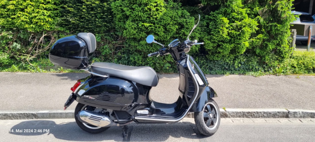 PIAGGIO Vespa GTS 125 Scooter Usato