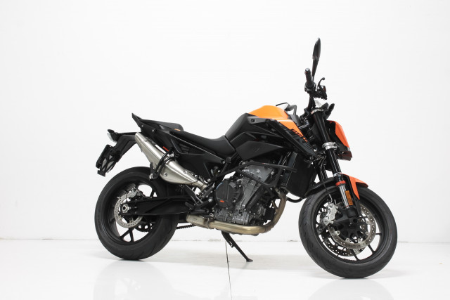 KTM 890 Duke L Naked Vorführfahrzeug