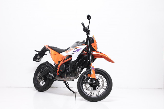 KTM 390 SMC R Supermoto Vorführfahrzeug