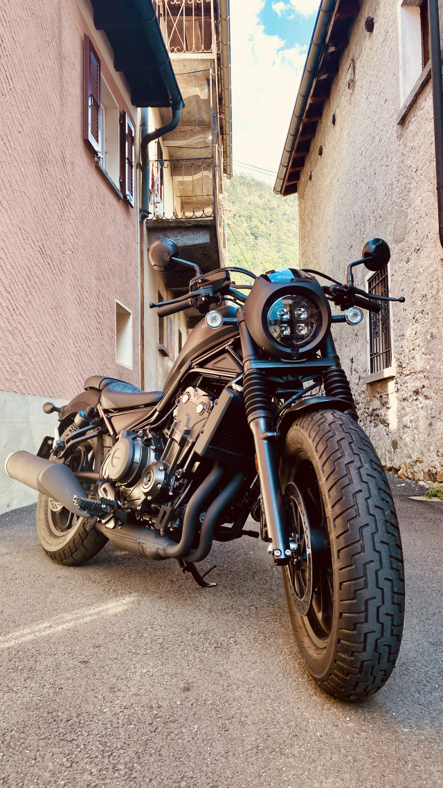 HONDA CMX 500 Rebel Custom Modèle de l'année dernière