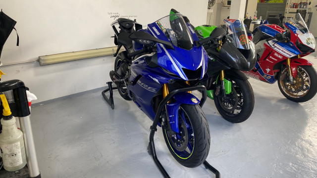 YAMAHA R6 Sport Used