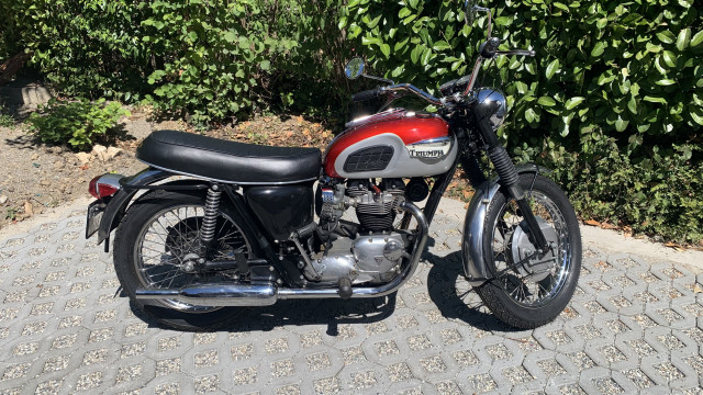 TRIUMPH Bonneville 120 Touring Used