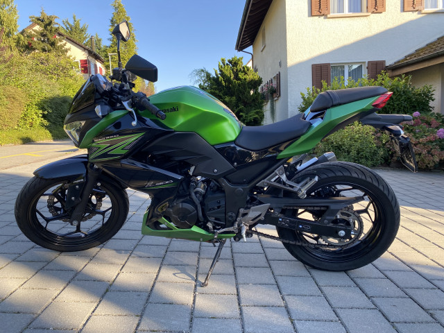 KAWASAKI Z 300 Naked Occasion