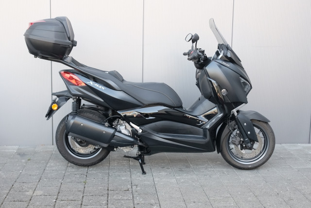YAMAHA X-Max 300 Iron Max Scooter Used
