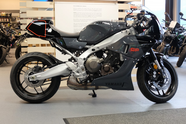 YAMAHA XSR 900 GP Retro Neufahrzeug