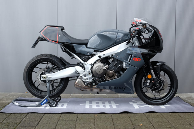 YAMAHA XSR 900 GP Retro Moto nuova