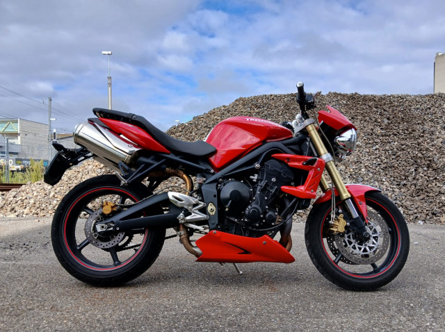 TRIUMPH Street Triple 675 Naked Occasion