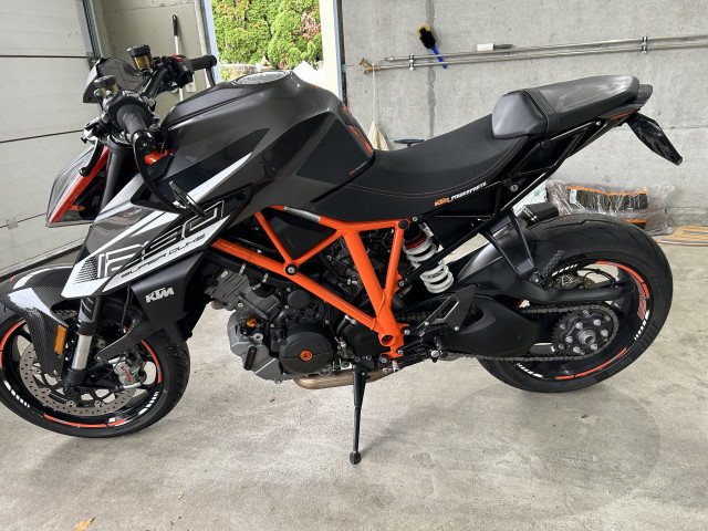 KTM 1290 Super Duke R Naked Occasion