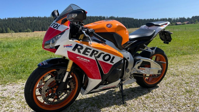 HONDA CBR 1000 RA Fireblade Sport Occasion