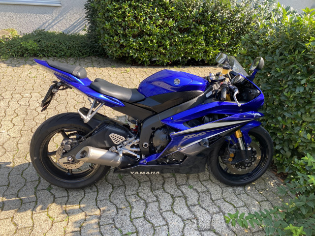 YAMAHA R6 Sport Used