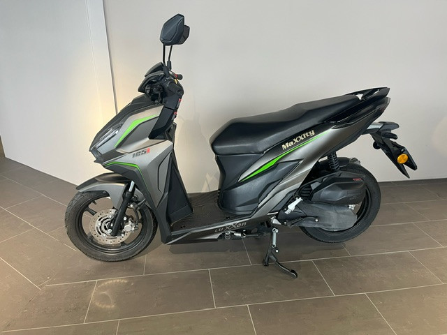 LUXXON MaXXity 125 Scooter Usato