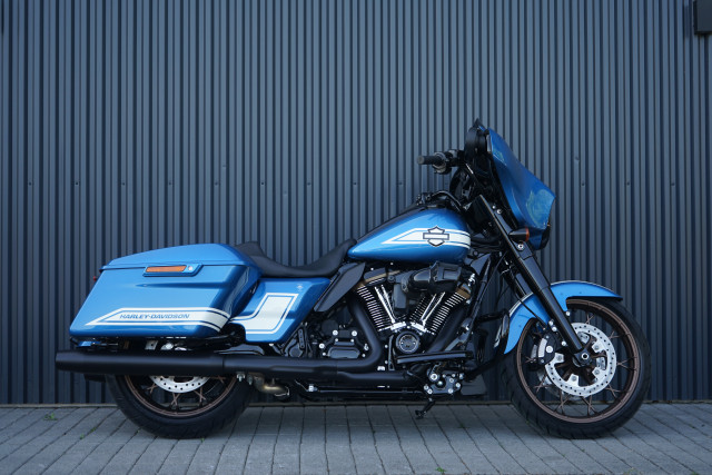 HARLEY-DAVIDSON FLHXST 1923 Street Glide ST 117 Fast Johnnie Touring Neufahrzeug