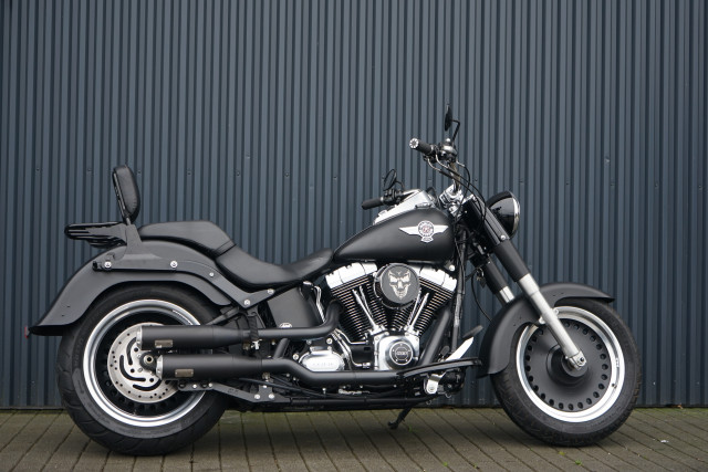 Buying a motorcycle: HARLEY-DAVIDSON Softail Fat Boy FLSTF 1690 motorcycles  and scooters for sale