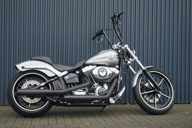 Harley davidson deals breakout fxsb custom