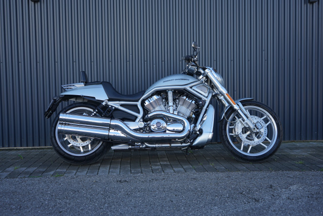 HARLEY-DAVIDSON VRSCDX 1250 V-Rod Night Rod Special Anniversary Custom Occasion