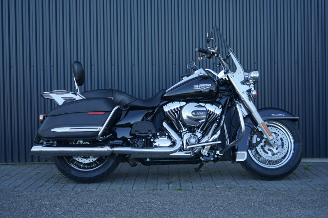 HARLEY-DAVIDSON FLHRC 1690 Road King Classic Touring Occasion