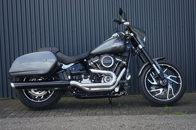 HARLEY-DAVIDSON FLSB 1745 Softail Sport Glide 107 Custom Occasion