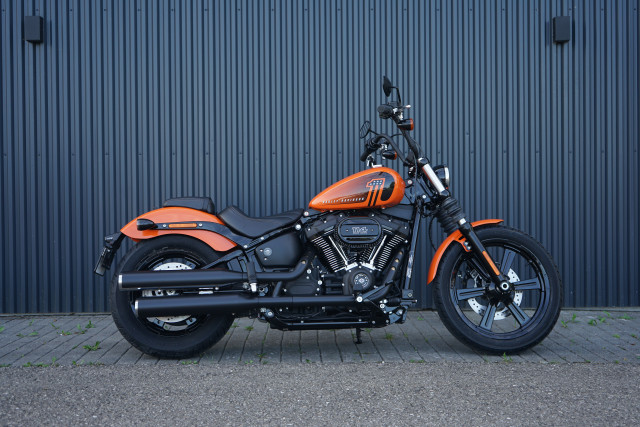 HARLEY-DAVIDSON FXBBS 1868 Street Bob 114 Custom Neufahrzeug