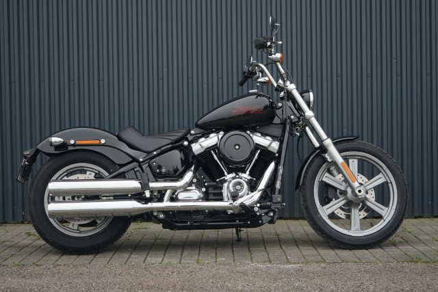 HARLEY-DAVIDSON FXST 1745 Softail Standard 107 Custom Vorführfahrzeug