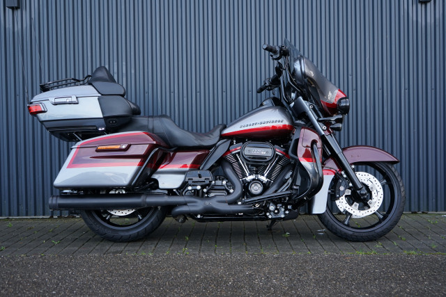 HARLEY-DAVIDSON FLHTKSE 1923 CVO Electra Glide Ultra Limited 117 Touring Usato