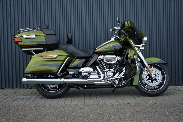 HARLEY-DAVIDSON FLHTKSE 1868 CVO Electra Glide Ultra Limited Touring Occasion