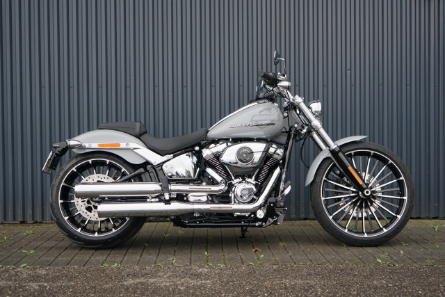HARLEY-DAVIDSON FXBR 1923 Breakout 117 Custom Neufahrzeug