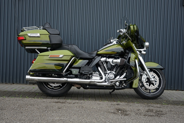 HARLEY-DAVIDSON FLHTKSE 1868 CVO Electra Glide Ultra Limited Touring Occasion
