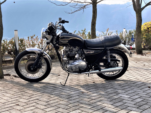 TRIUMPH Bonneville 750 Touring Occasion