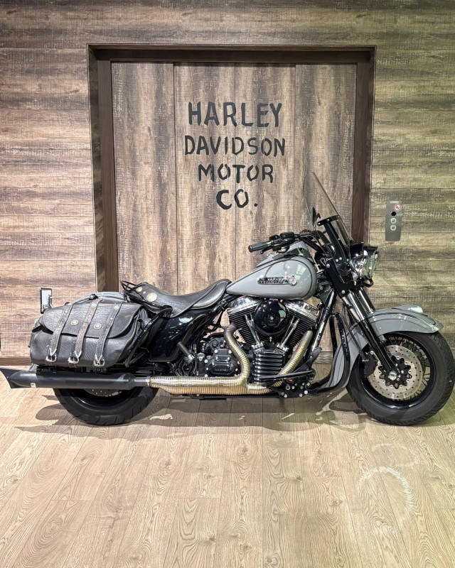 HARLEY-DAVIDSON FLHRC 1584 Road King Classic Touring Occasion