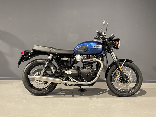 TRIUMPH Bonneville T100 Chrome Edition Retro Neufahrzeug