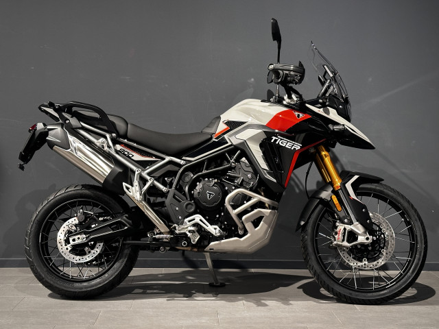 TRIUMPH Tiger 900 Rally Pro Enduro Vorführfahrzeug