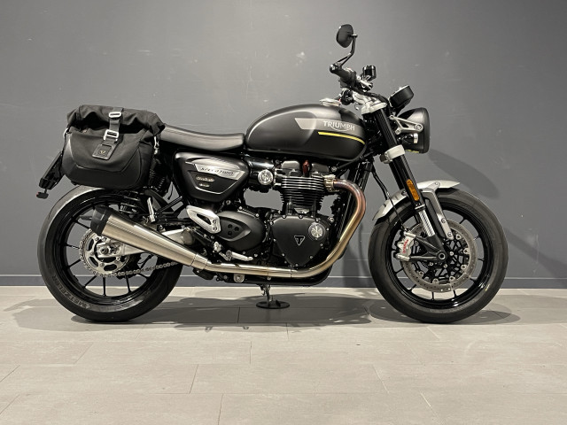 TRIUMPH Speed Twin 1200 Retro Occasion