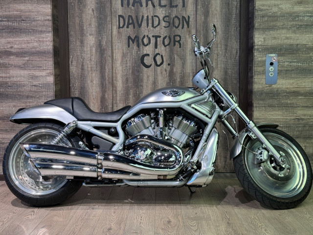 HARLEY-DAVIDSON VRSCB 1130 V-Rod Custom Occasion