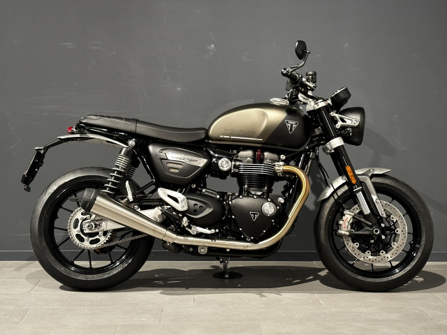 TRIUMPH Speed Twin 1200 Retro Neufahrzeug