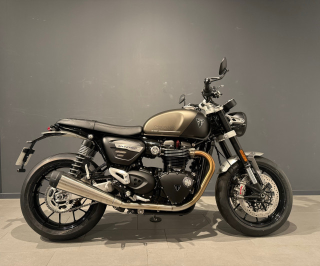 TRIUMPH Speed Twin 1200 Retro Moto neuve