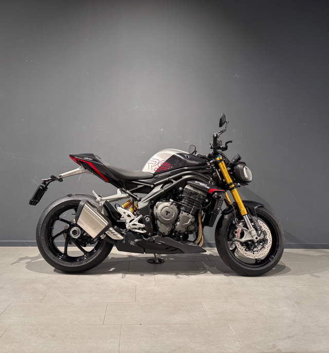 TRIUMPH Speed Triple 1200 RS Naked Moto neuve